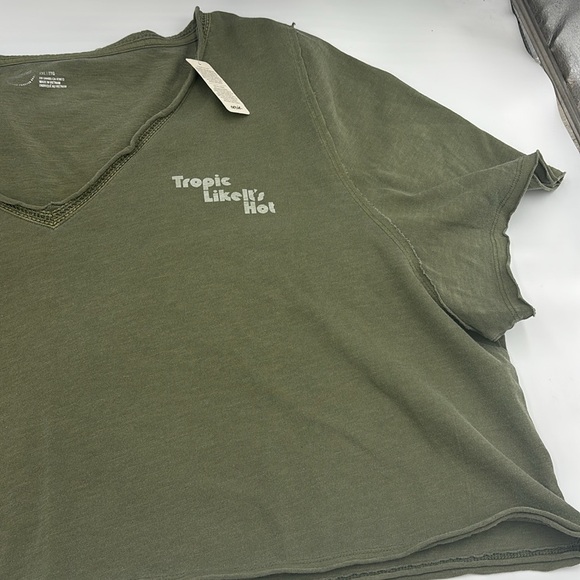 Aerie Cropped Graphic Beach T-Shirt - Picture 2 of 7